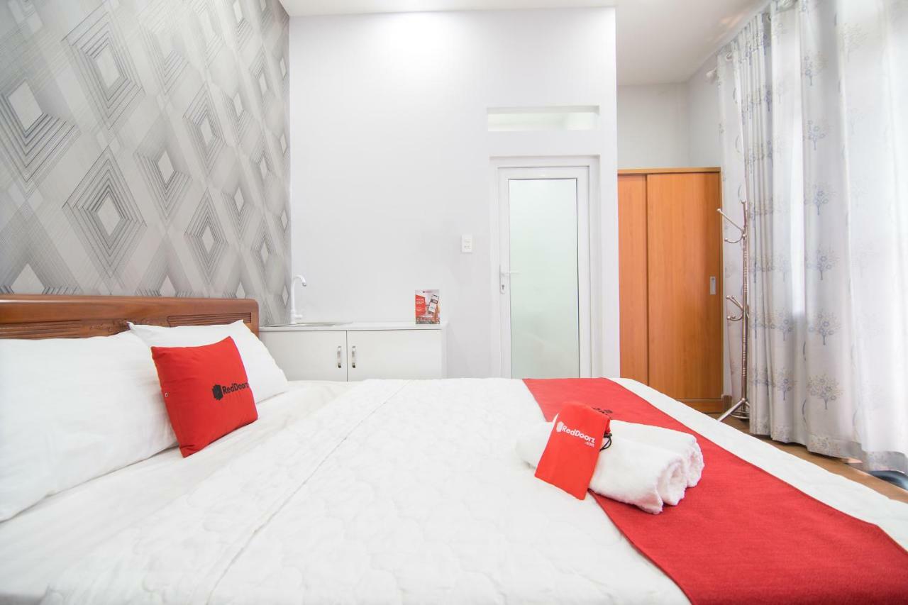 Hotel Reddoorz @ Huynh Tan Phat 3*